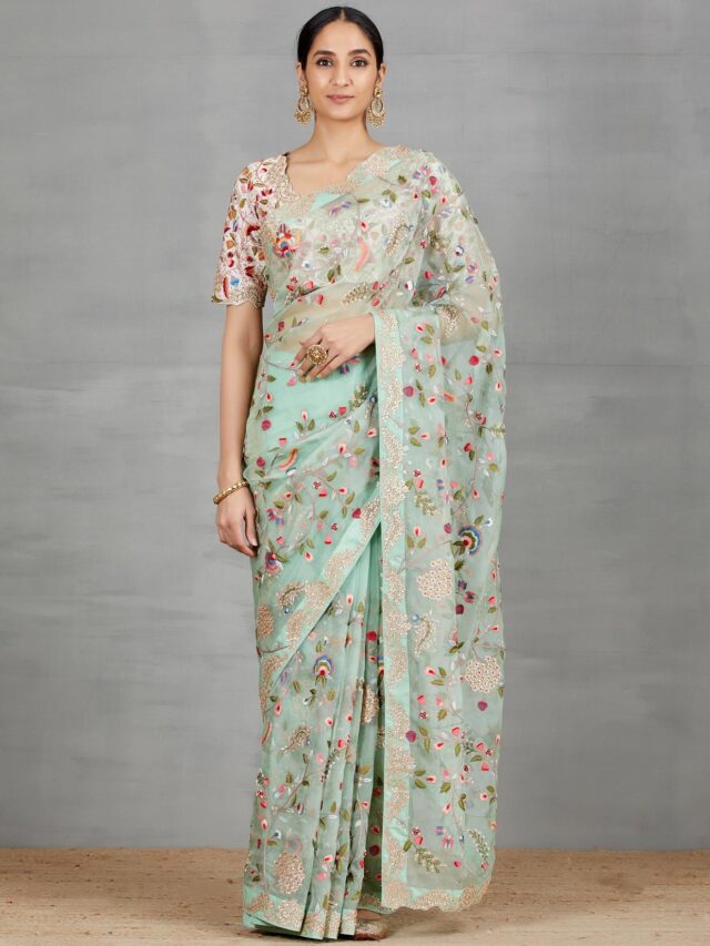 Top 5 Different Types of Sarees for Monsoon Season