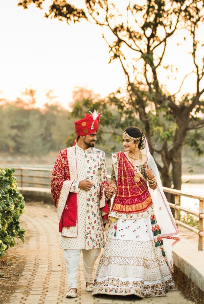 Traditional Red and White Wedding Dress for Couples