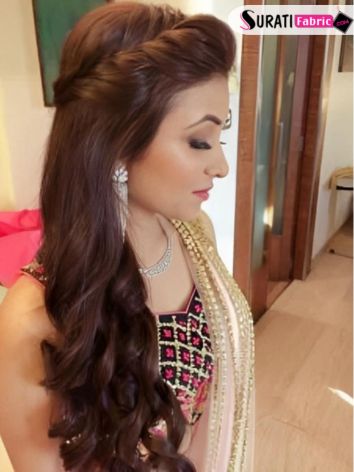 What should the hairstyle be when wearing lengha? - Quora