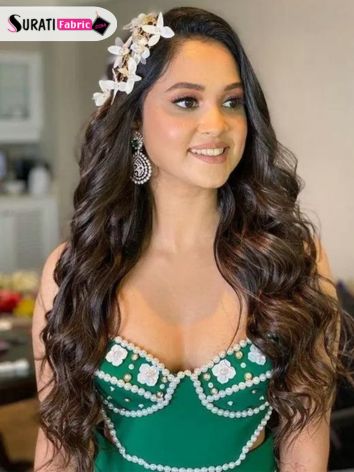 40 Modern Hairstyles For Lehenga: Must Try This Wedding Season