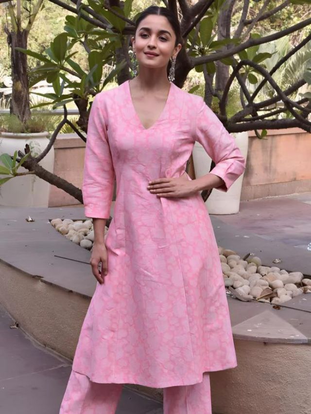 Alia Bhatt in V Neck Cotton Kurtis