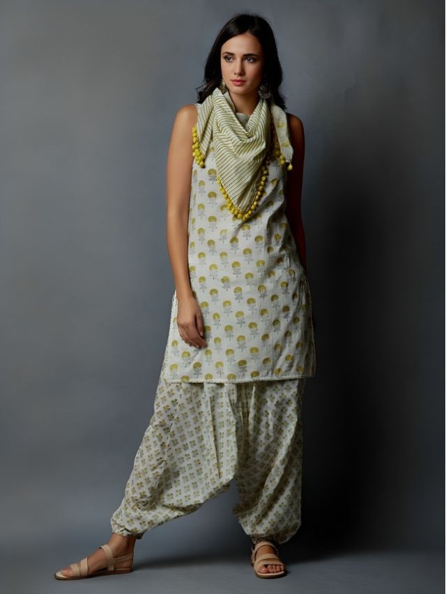 Pure Muslin Digital Bold Paisley Patterns Printed Straight Kurta with Cigarette  Pant | Exotic India Art