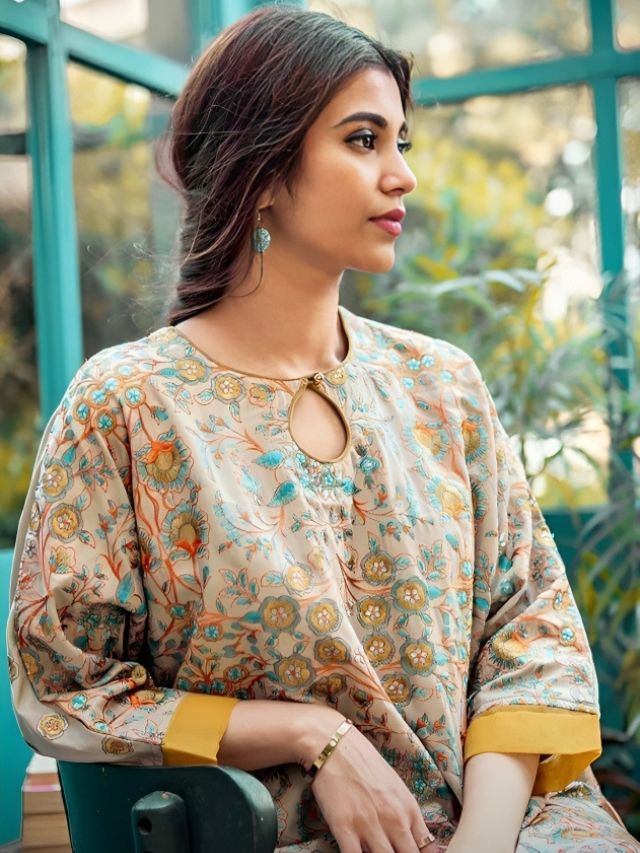 50+Trendy Neck Designs to Try with Plain Kurtis • Keep Me Stylish