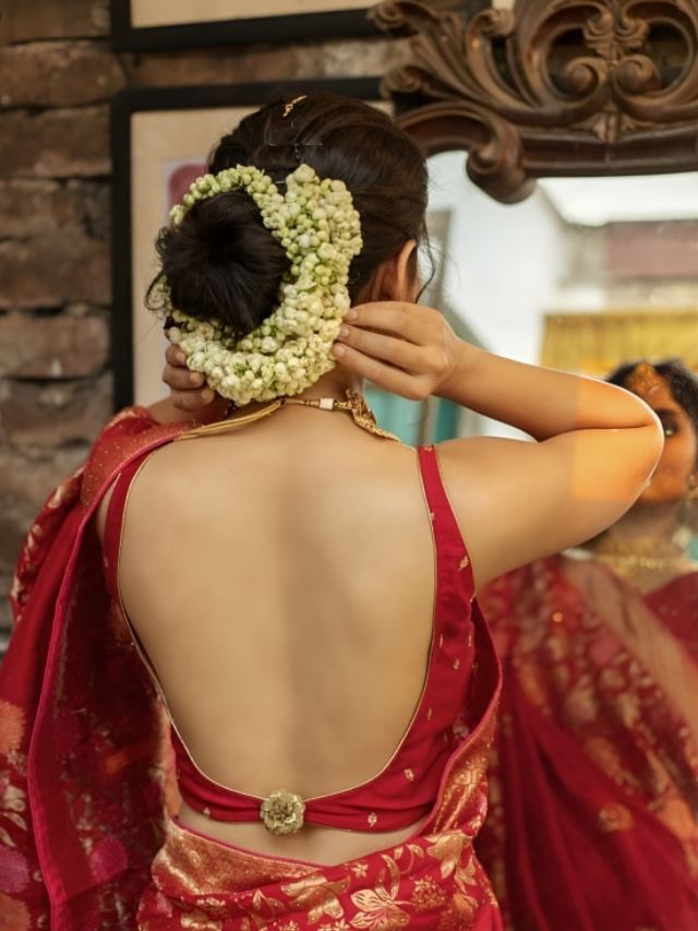 Backless Blouse Design with Gold Ring in Middle