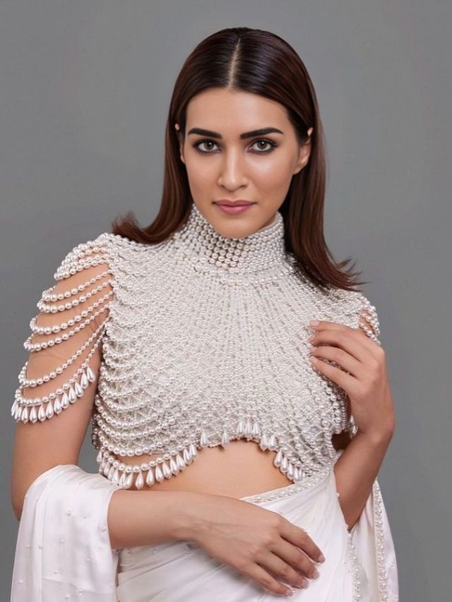 Kriti Sanon’s Statement Pearl Designed Blouse Sleeves