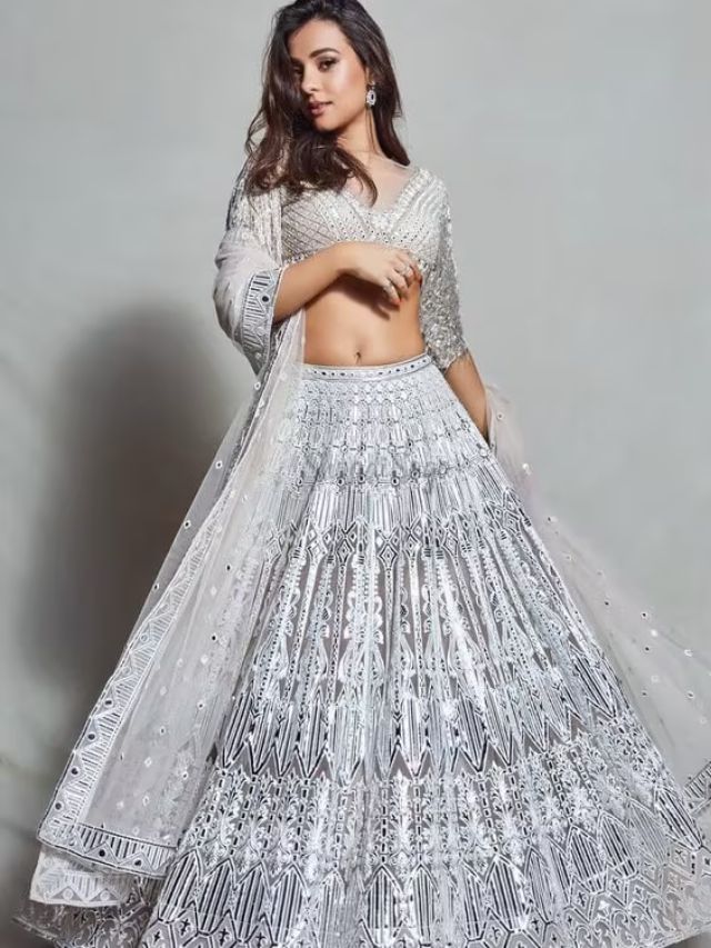 Silver Lehenga For Sangeet Sandhya