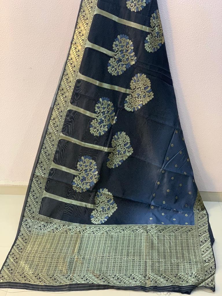 Buy Banarasi Handloom Weaving Silk at Rs. 900 online from Surati Fabric ...