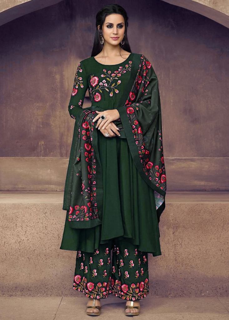 Green suit with light embroidery and pink chuni | Punjabi dress design,  Punjabi dress, Lace suit