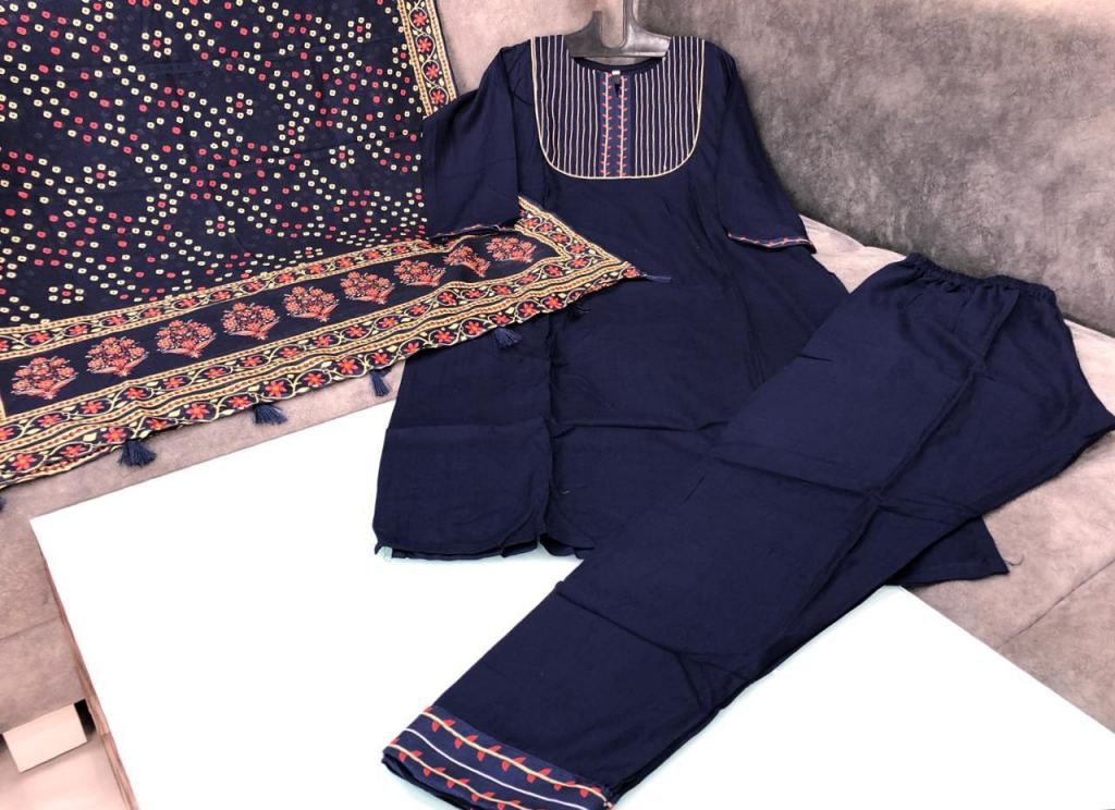 Shop Readymade Dresses NV-Selfie Kurtis Online - ArtistryC Fashion | Kurti  designs party wear, Trendy dress outfits, Muslim fashion outfits