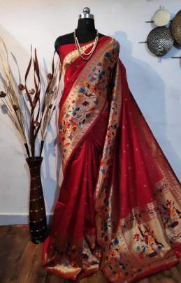Banarasi Handloom Weaving Silk Saree With Rich Elegant Zari 