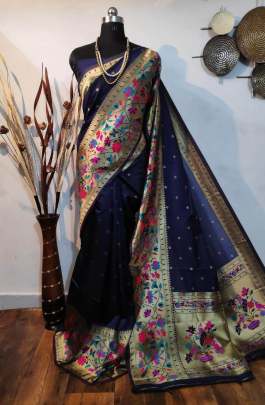 Banarasi Handloom Weaving Silk Saree With Rich Elegant Zari 