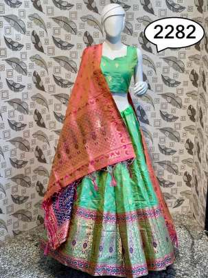 Banarasi silk Lehenga