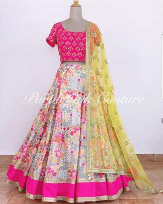 GOLDEN ZARI  WITH  DIGITAL PRINT 