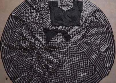 Georgette Saree in Black Color By Surati Fabric