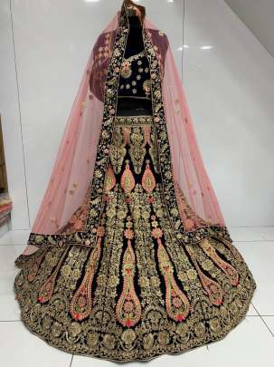 Heavy desinger Bridal Lehenga Choli Design Nb 26