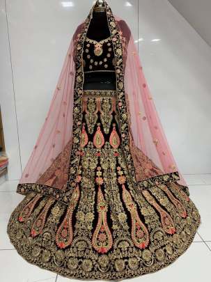 Heavy desinger Bridal Lehenga Choli Design Nb 31