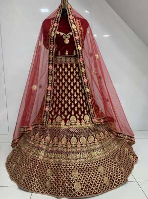 Heavy desinger Bridal Lehenga Choli Design Nb 43