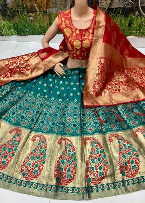 Jari weaving desing Brocade  fabric Rama & Red colour lehengha with inner , cancan & canvas