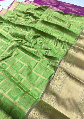 KANCHIPURAM ROYAL BANARASI SILK SAREE IN LIGHT GREEN 