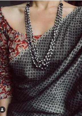 Munar Silk Cotton Grey And Black Color Saree