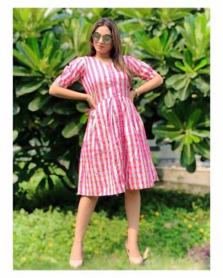 SHORT PRINTED KURTI