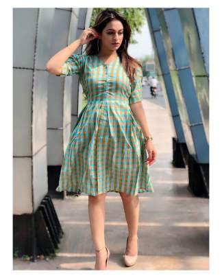 SHORT PRINTED KURTI