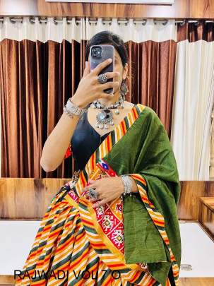 Aawiya Rajwadi Vol 7 Navratri Chaniya Choli Collection  Lehriya Print In Orange Colour
