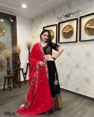 BLACK Presenting a perfectly blended endless array of patterns  designs  color   print work and lehariya print dupatta  NBLA