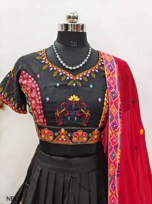 BLACK Presenting a perfectly blended endless array of patterns  designs  color   print work and lehariya print dupatta  NBLA