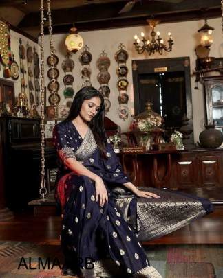 Blue Woven Kanjivaram Pure Silk Art Silk Saree