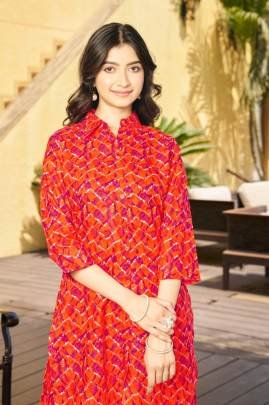 Ethnic Bloom  Trendy Orange Printed Daily Office Wear Long Kurti With Pant For Comfort & Casual Look