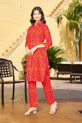 Ethnic Bloom  Trendy Orange Printed Daily Office Wear Long Kurti With Pant For Comfort & Casual Look