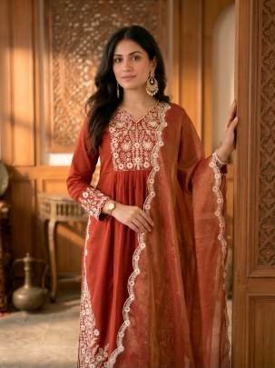 Feel the finesse of Maska cotton stitched in style NNK3031ROG