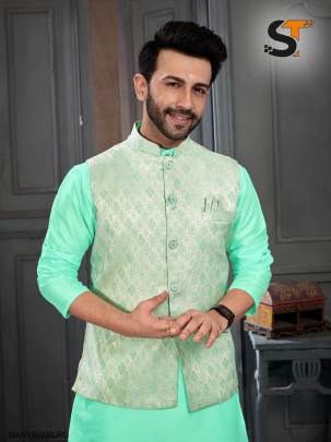 Heavy Banglori Silk Kurta Pyjama Koti Set in Light Rama Green