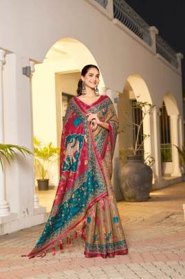 Kalamandir Fashion Persent Pranika Haldloom Printed Saree With jhumka