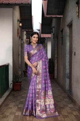 KALASH New Premium And High Quality Comfortable Bandhej Silk Drapes That Is Super Stylish And Pretty in light Purple colour