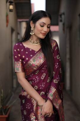 KALASH New Premium And High Quality Comfortable Bandhej Silk Drapes That Is Super Stylish And Pretty in Maroon colour