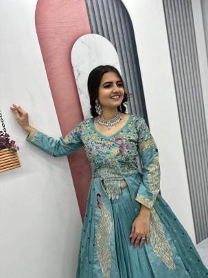 Launching Festival Special Crop Top with Shrug