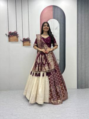 Launching wedding Special trending lengha&saree In Maroon colour blouse and cream colour lengha