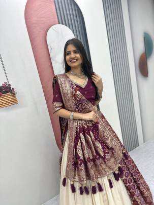 Launching wedding Special trending lengha&saree In Maroon colour blouse and cream colour lengha