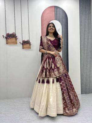 Launching wedding Special trending lengha&saree In Maroon colour blouse and cream colour lengha