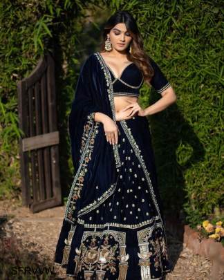 Royal Blue  Viscose Velvet With Heavy Embroidery Choli With Dupatta