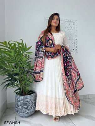 White Heavy Georgette And Sleeve With Heavy Work